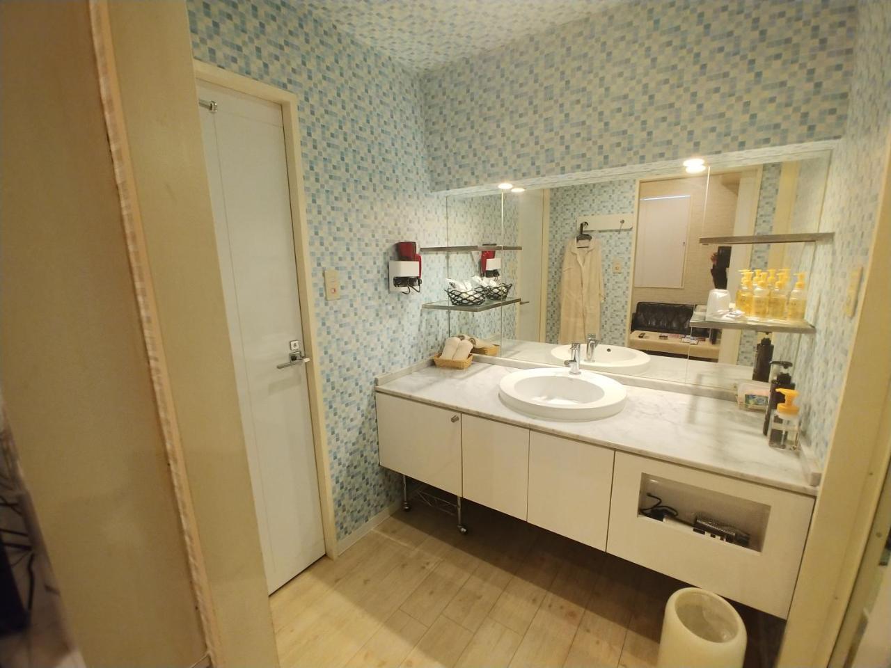 Hotel Allure (Adults Only) ناغويا المظهر الخارجي الصورة
