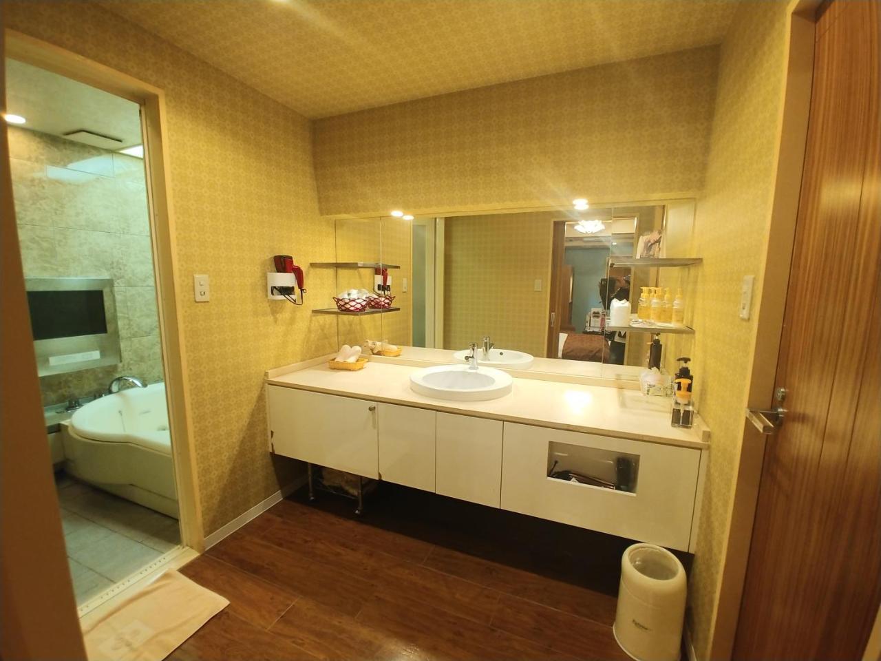 Hotel Allure (Adults Only) ناغويا المظهر الخارجي الصورة